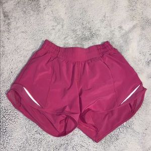 Sonic Pink Lululemon Hotty Hot Low-Rise 4”